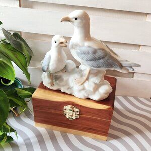 Bird Figurine - Mom and Baby Seagull Otagiri Japan Collectable